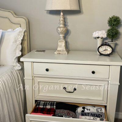 Simple Solutions to Organize Your Master Bedroom