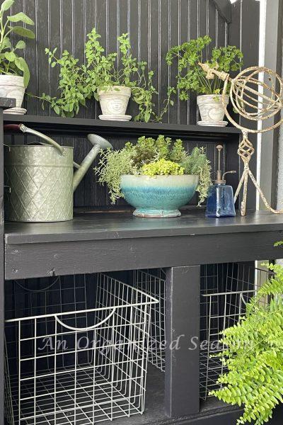 5 Reasons to have a potting bench