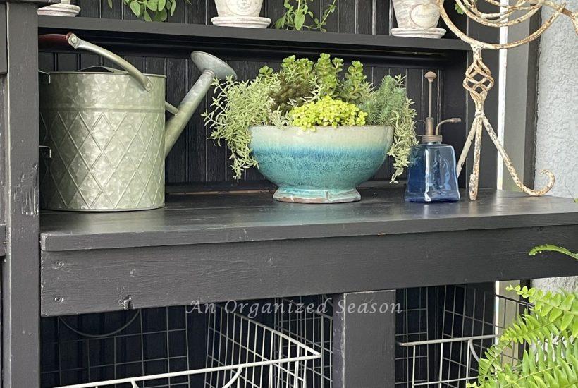 5 Reasons to have a potting bench