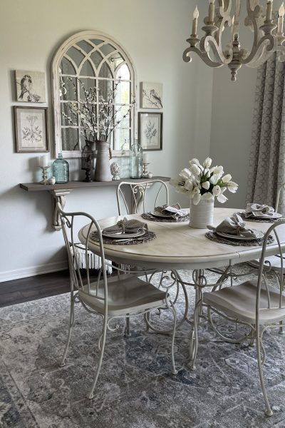 Rug under a table in an eat-in kitchen