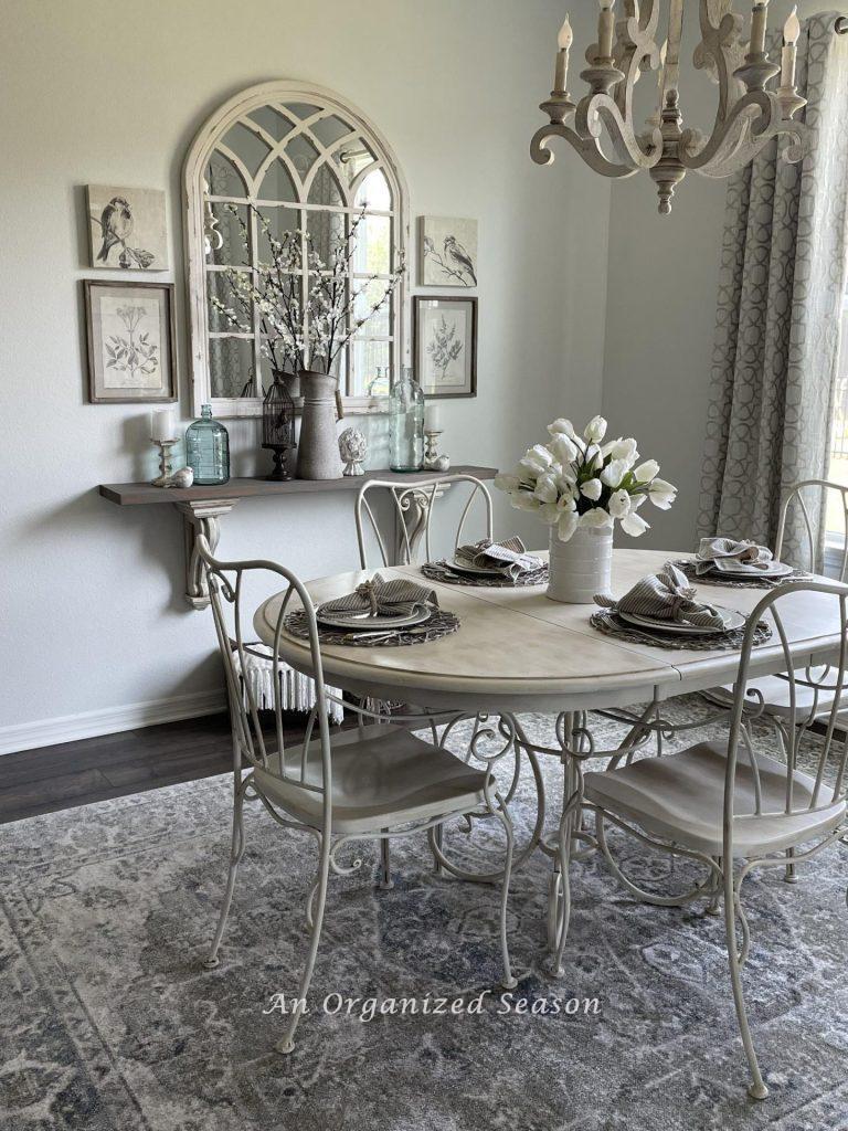 Eat-in kitchen decorated for Spring.