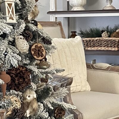 Create a Beautiful Winter Wonderland With a Woodland Christmas Tree
