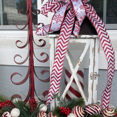 Greet Guests With These Simple Christmas Porch Decor Ideas