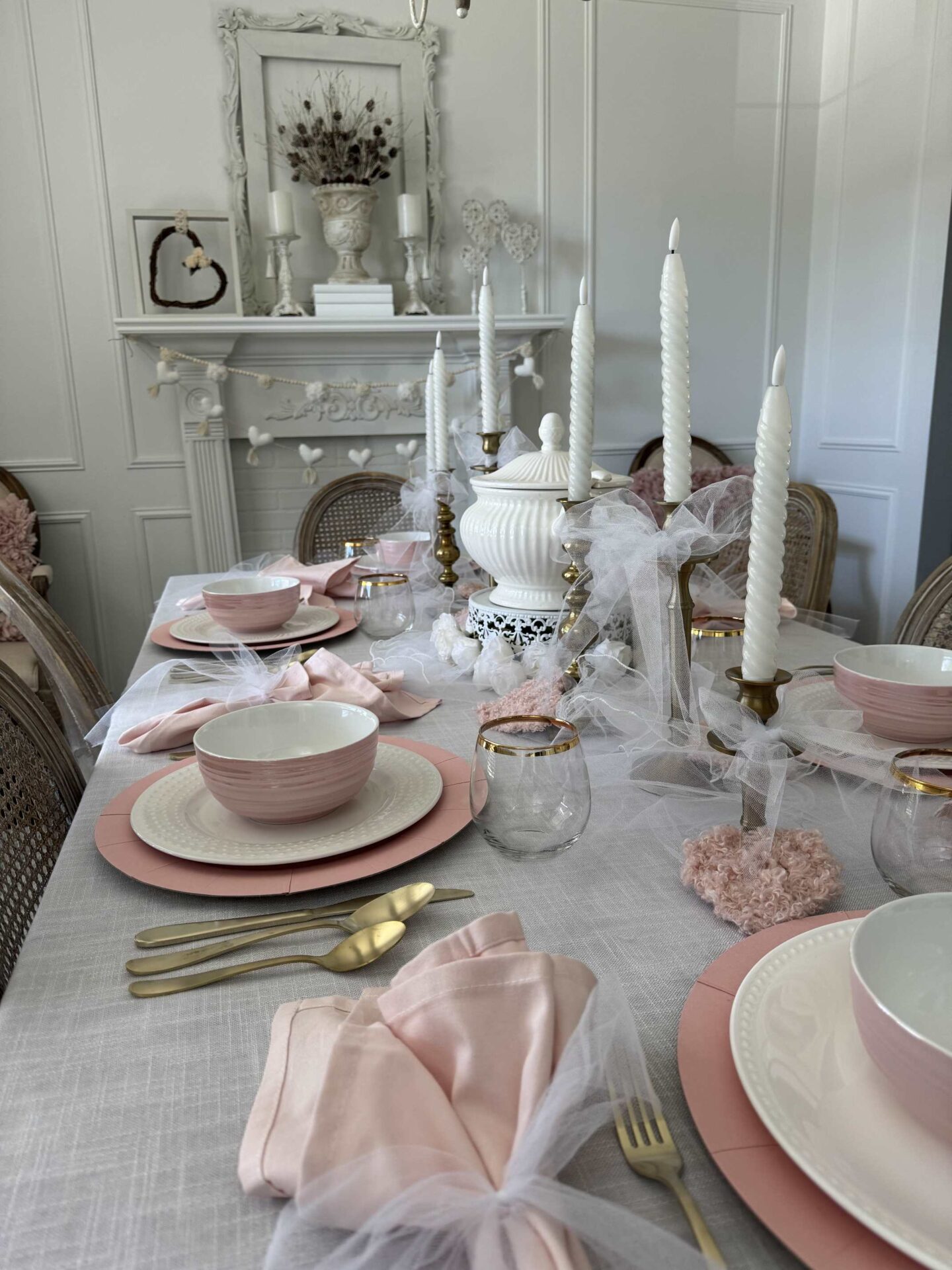 Pretty in Pink Table Decor Perfect for Valentine's Day - An Organized ...