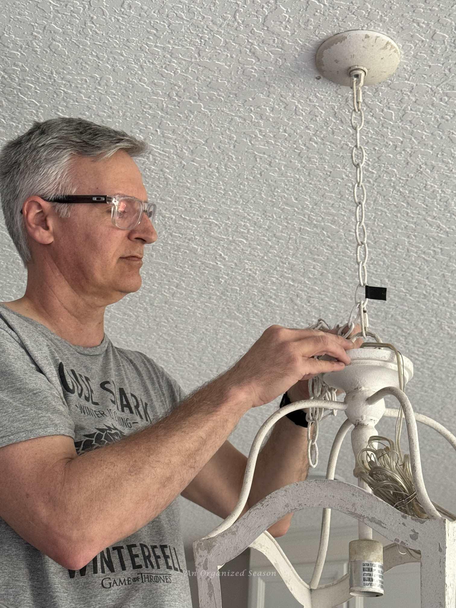 How to Hang Pendant Lights Over a Kitchen Island - An Organized Season