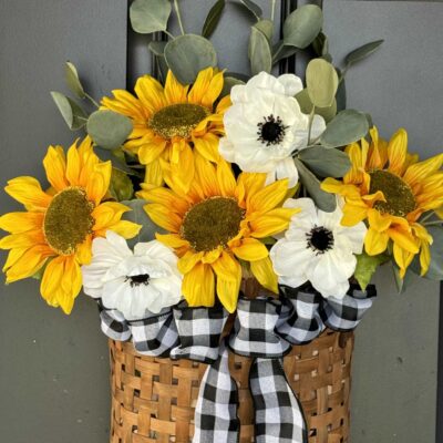 Super Easy DIY Sunflower Wreath In A Basket