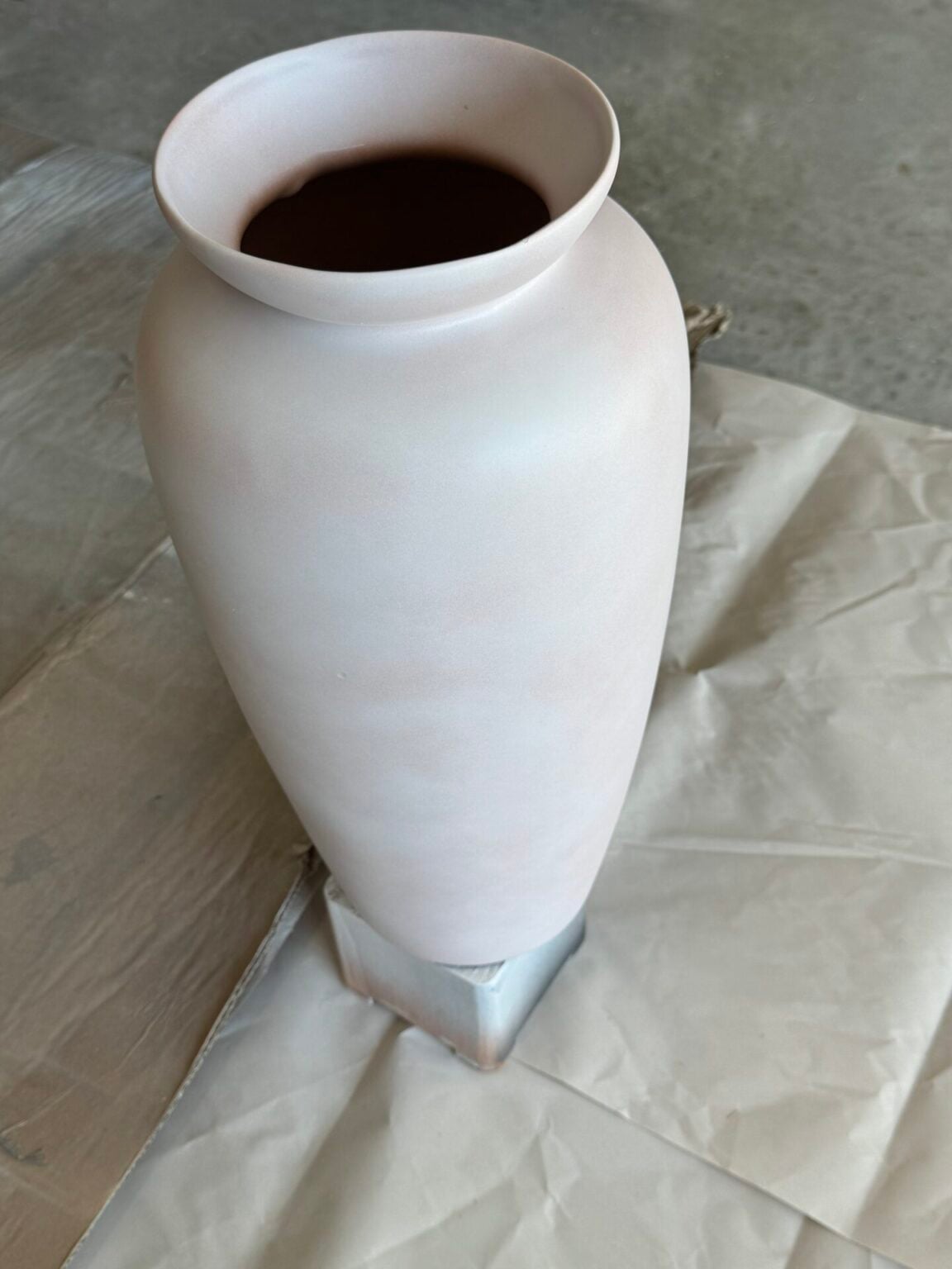 Easy Way to Upcycle An Outdated Thrift Store Vase - An Organized Season