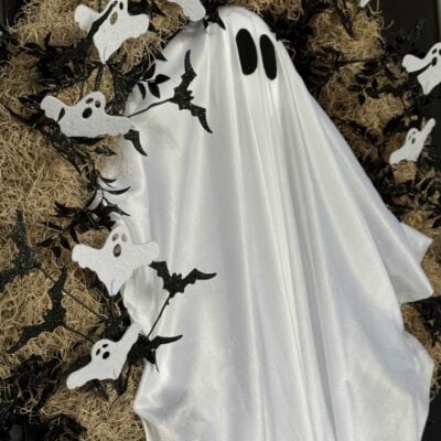 DIY Halloween Wreath: A Cute Project You’ll Love